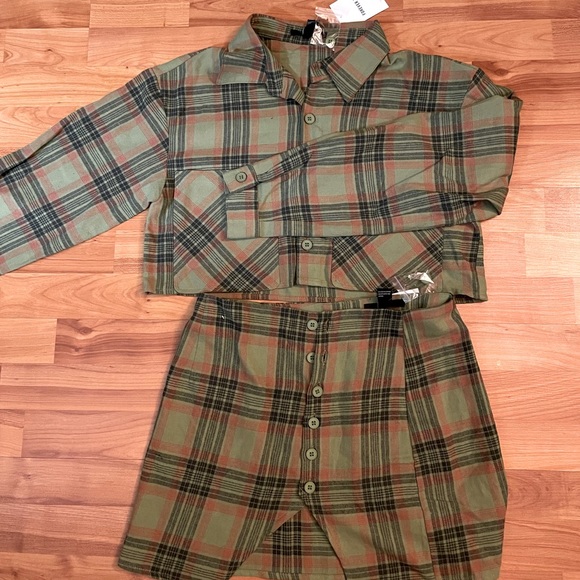 plaid print drop shoulder blouse and skirt - Picture 1 of 3